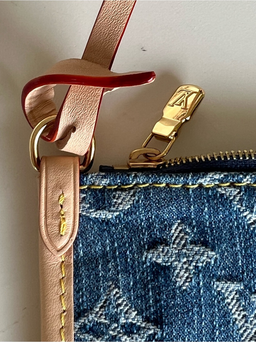 LOUIS VUITTON Monogram Denim Carryall MM Pochette Blue 💙 Like New - Picture 15 of 16
